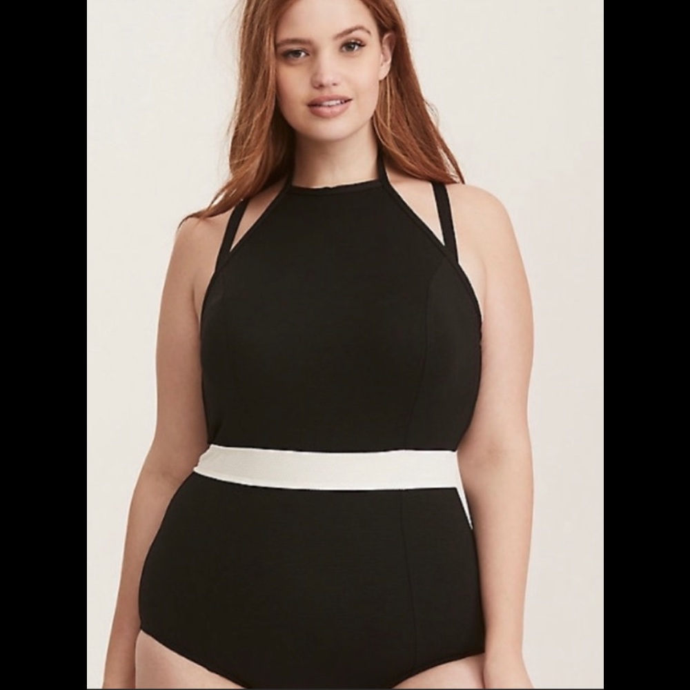 Torrid swimsuit size 3